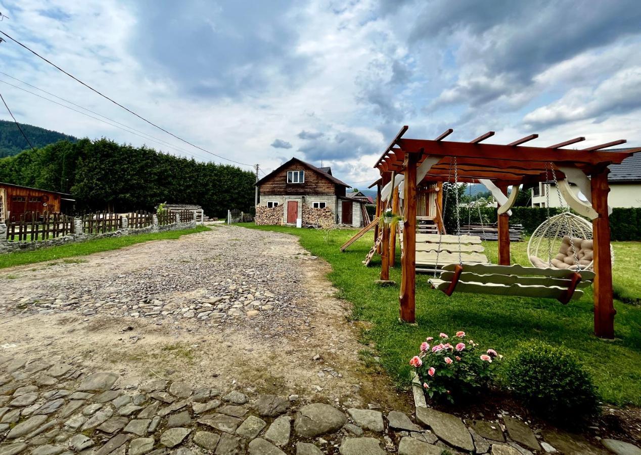 Приват-котедж Зарінок Микуличин Екстер'єр фото